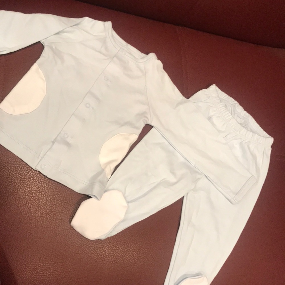 NWOT Barney’s top and bottom size 3-6 months